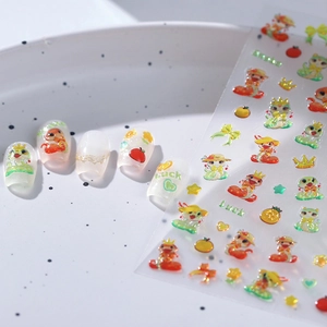 Cartoon-Nagelaufkleber mit Schlangen und Luck-Text auf weißem Polka-Dot-Hintergrund