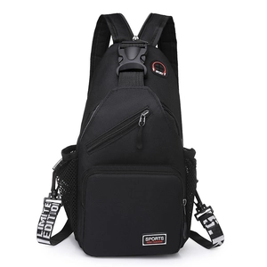 Sac de poitrine en nylon imperméable avec sangle imprimée et design multi-poches pratique