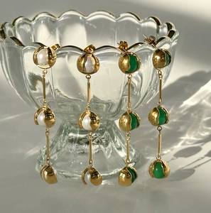 Vintage Long Dangle Earrings 18K Gold Plated Stainless Steel With Green Chalcedony And Artificial Pearl Flower Bud Style Elegant Women