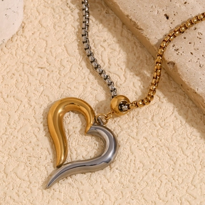 Trendy Stainless Steel 18K Gold Plated Heart Pendant Necklace For Women Two-tone Box Chain Fashion Commuter Jewelry Gift