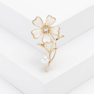 Elegant Flower Brooch Pin Alloy Enamel Rhinestone Faux Artificial Pearl Korean Fashion For Women Anti-Exposure Shawl Buckle
