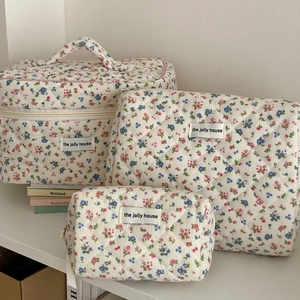 Floral Quilted Corduroy Makeup Bag Portable Travel Cosmetic Pouch Pastoral Style Zipper Wash Storage Bag Women