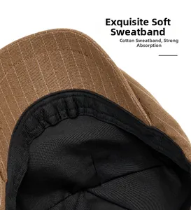 Gros plan d'une casquette marron à rayures avec bandeau anti-transpiration en coton doux