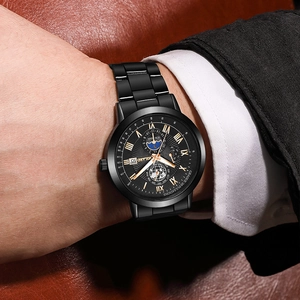 Orologio da uomo in acciaio nero con fase lunare, numeri romani e display calendario