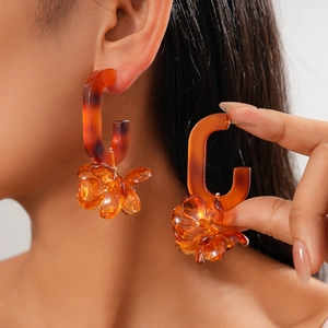 Amber Tortoiseshell Resin Flower Earrings With 925 Sterling Silver Earring Post Retro Geometric C-Shape For Women