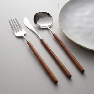 Nordic 304 mirror stainless steel cutlery set with pear wood handles and ceramic plate
