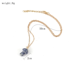 Detail view of 2cm mushroom pendant on 50cm gold chain showing dimensions and weight