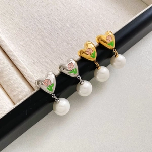 Boucles d'oreilles cœur vintage français avec tulipe rose et perles en or et argent