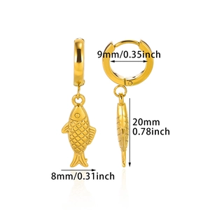 Détails des boucles d'oreilles poisson en or 18K avec créole de 9mm et pendentif de 20mm