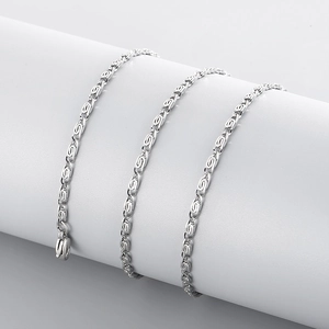 Minimalist silver stainless steel paperclip chain necklace with a lobster clasp closure