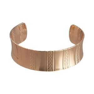Bracelet jonc géométrique en or rose avec rayures verticales et texture à points gaufrés