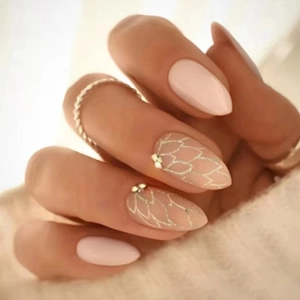 Almond Press On Nails Glossy Nude Pink False Nails With Silver Leaf Pattern And Rhinestone Accents For Women Elegant Manicure