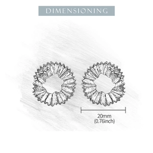 Detailed dimension guide for S925 silver stud earrings showing the 20mm diameter size