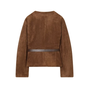 Blazer en daim marron pour femme avec ceinture décorative vue de l'arrière