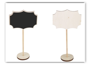 Mini wooden chalkboard signs with wavy borders and round base for party decoration