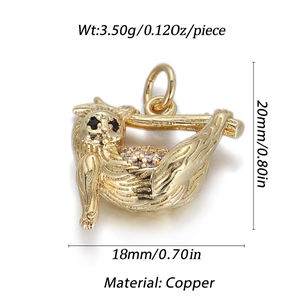 Detailed size chart of a gold sloth pendant with zircon inlay and copper material specs