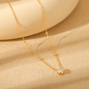 Elegant 18K gold-plated stainless steel necklace with sparkling heart zircon pendant