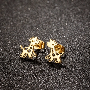 Giraffe Stud Earrings Stainless Steel Hollow Animal Shape Cute Cartoon Daily Fashion Jewelry For Women Girls Simple
