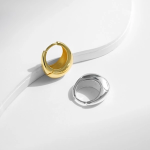 S925 sterling silver chunky C-shape hoop earrings in gold and silver finishes
