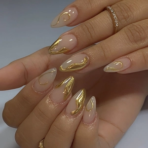 3D Gold Irregular Lines Press On Nails Nude Pink Almond Fake Nails Glossy Full Cover Manicure For Women