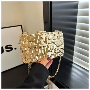 Women Evening Clutch Bag Hammered Metal Texture Hard Shell Detachable Chain Strap Elegant Luxury Fashion Pleated Handbag