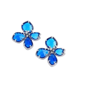 Boucles d'oreilles fleurs en argent avec quatre pierres bleu foncé et oxydes de zirconium