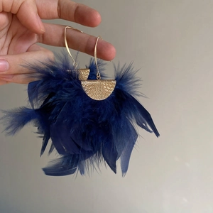 Bohemian Ethnic Feather Tassel Ear Hooks Earrings For Women Vintage Gold Hammered Semi Circle Dangle Jewelry