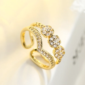 Luxurious gold-plated double-layer geometric ring with sparkling zircon stones