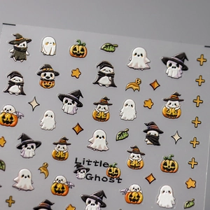 3D-Relief Halloween Nagelsticker mit Geistern und Kürbissen auf grauem Hintergrund