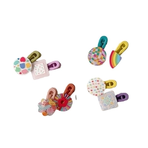 Set of 8 colorful geometric acrylic hair clips with rainbow planet motifs for girls