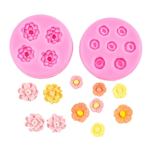Pink silicone flower mold for DIY mousse cakes and fondant baking decorations