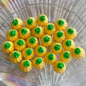 Mini ciondoli a forma di ananas in resina per fermagli fai-da-te e bijoux fatti a mano