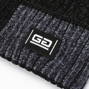 Men's winter knit chenille beanie with thick fleece lining and black-grey striped texture