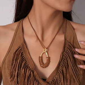 Vintage Geometric Pendant Necklace Alloy Wrapped Suede Velvet Cord Long Sweater Chain Bohemian Style Women Niche Design