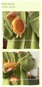 Détails du porte-monnaie toast en peluche avec mousqueton et fermeture éclair cachée