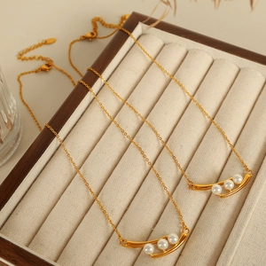 Collier En Acier Inoxydable Plaqué Or Avec Pendentif En Künstliche Perles D'imitation Chaîne De Clavicule Élégante Pour Femmes