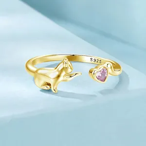 Adjustable S925 sterling silver cat ring with pink heart stone and golden finish