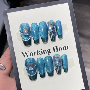 Handmade Cat Eye Press On Nails Blue Gradient 3D Flower Bear Long Trapezoid Luxury False Nails Set With Rhinestones For Women