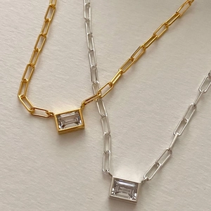 Elegant 925 sterling silver square zircon necklace in gold and silver finishes