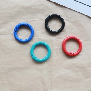 Set of four 2.5cm colorful metal spring o-rings for DIY keychains and phone straps