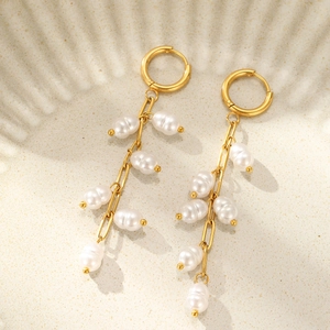 Vintage Long Dangle Earrings Stainless Steel Faux Artificial Baroque Pearl Grape Cluster Tassel Jewelry For Women Elegant Gold Tone