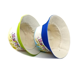 Chapeau bob enfant en coton avec imprimé graffiti SUMMER et bord contrasté