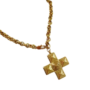 18K gold plated stainless steel cross necklace with hammered texture and link chain