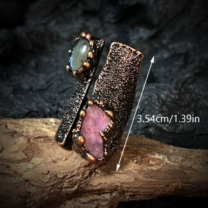 Vintage labradorite and pink raw stone ring with rustic bronze finish for party gift