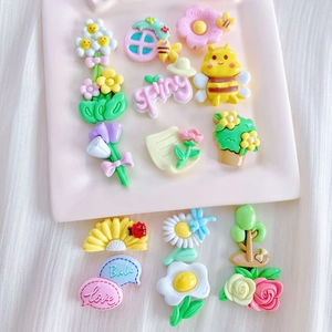 Breloques colorées en résine avec fleurs et abeilles pour accessoires de bijoux DIY