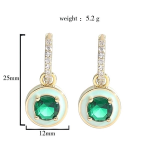 Detail view of 5.2g gold earrings with green round gemstone and measurements 25mm