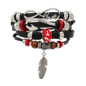 Retro Mehrlagiges Lederarmband mit Federanhängern und Love Unendlichkeitssymbol