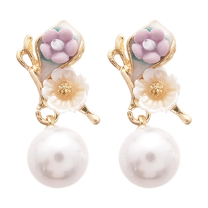 Boucles d'oreilles fleur et papillon en émail violet avec perle pendante élégante