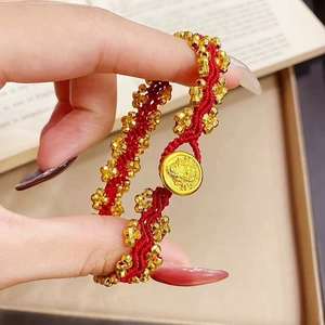 New Chinese Style Rotes Seil Armband Handgewebtes Kupfer Vergoldet Runder Münzanhänger Glücksschmuck Für Frauen