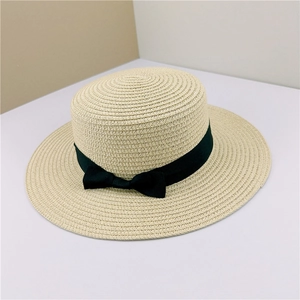 Chapeau de paille canotier beige avec ruban noir pour protection solaire d'été